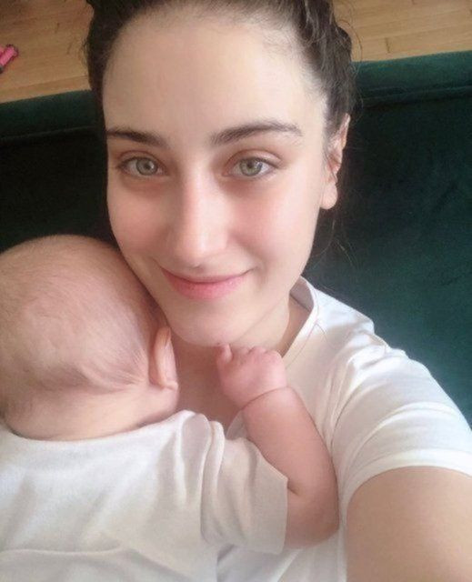 Hazal Kaya o fotoğrafa kahkaha attı - Sayfa 8