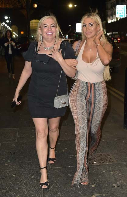 Geordie Shore yıldızı Chloe Ferry Jalou Nightclub'da - Sayfa 2