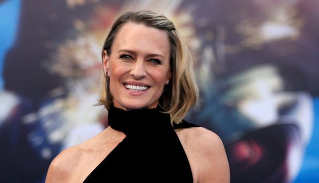 Robin Wright ile Clement Giraudet denizde aşka geldi - Sayfa 6