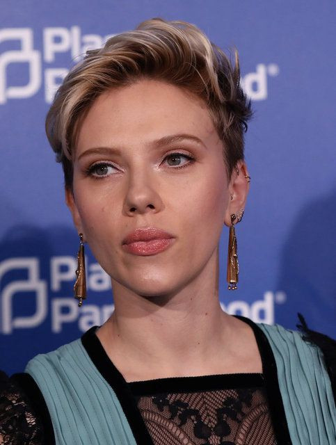 Scarlett Johansson: Sürekli hasta olup, olmadığımı sorarlardı - Sayfa 6