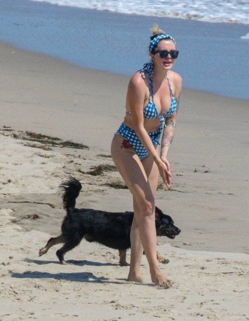 Ireland Baldwin sevgilisiyle plaja indi - Sayfa 2