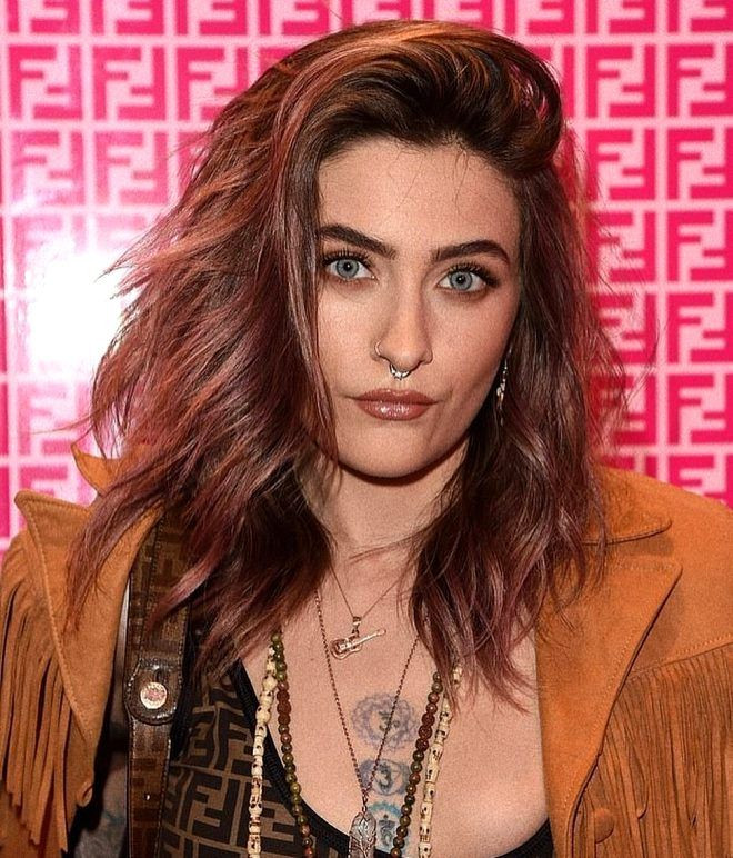 Ünlü model Paris Jackson, cinsel organı olmayan biriyle aşk yaşadığını itiraf etti - Sayfa 11