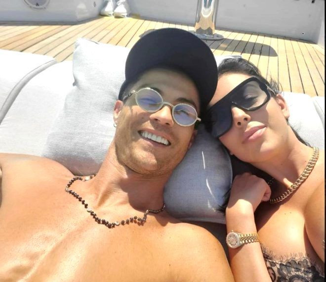 Ronaldo'nun sevgilisi Rodriguez'in yüzük paylaşımı evlilik dedikodularını yeniden alevlendirdi - Sayfa 2