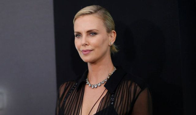 Charlize Theron oyunculuğa ara veriyor - Sayfa 6