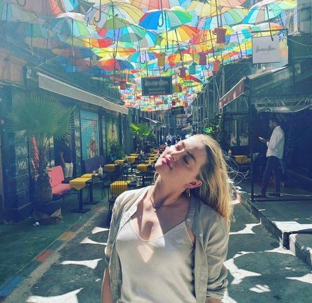 Amber Heard İstanbul'a dönüş yaptı - Sayfa 3