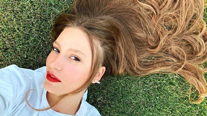 Serenay Sarıkaya'nın makyajsız hali! Olumsuz yorumların hedefi oldu - Sayfa 8