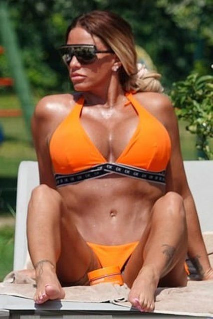 Katie Price yine Türkiye'de - Sayfa 10