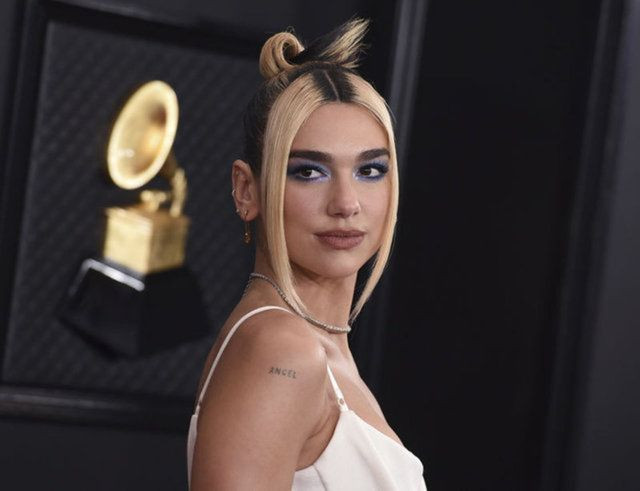 Dua Lipa'dan bikinili poz - Sayfa 8