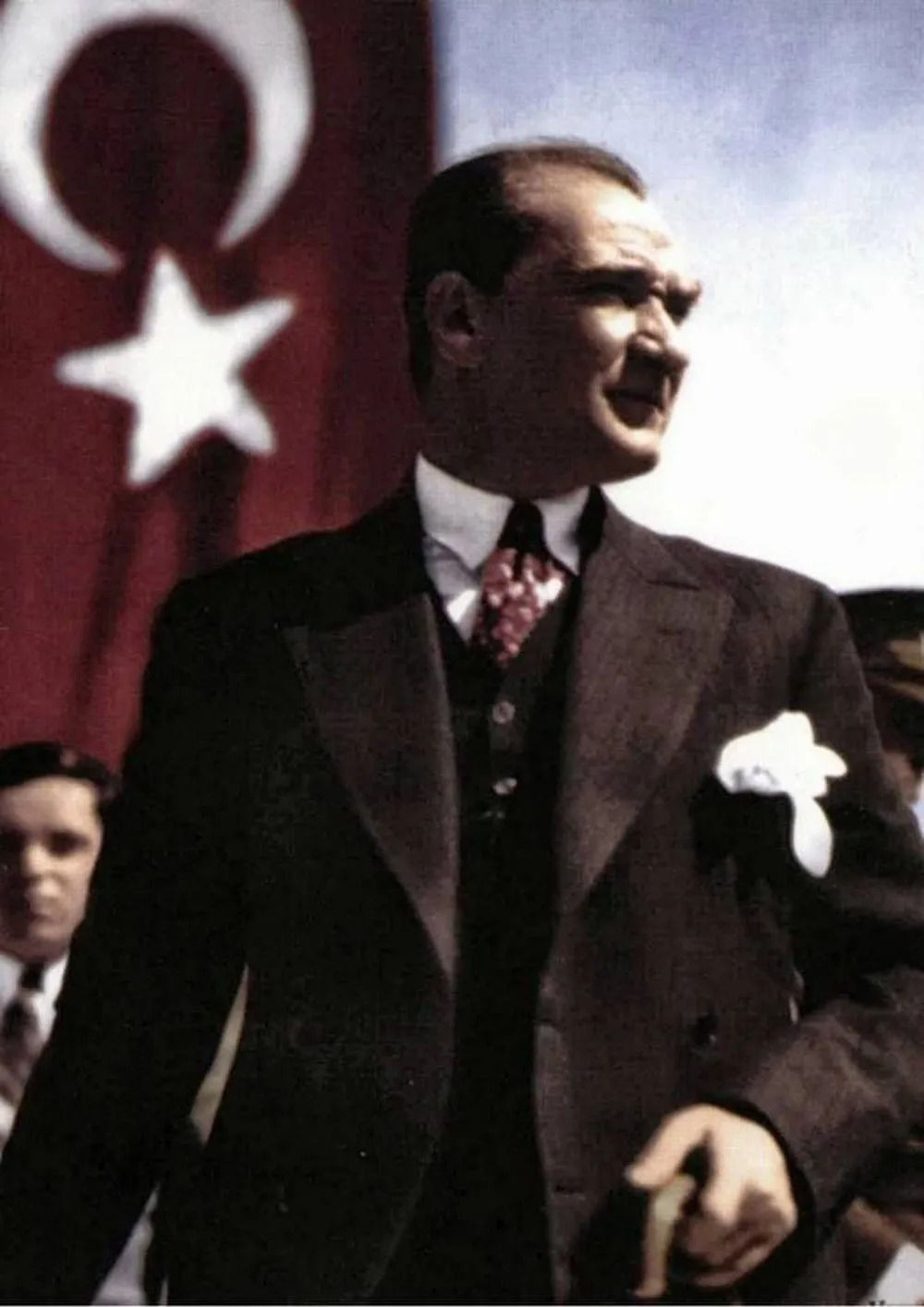Atatürk’ün ebediyete intikalinin 82. yılı - Sayfa 1