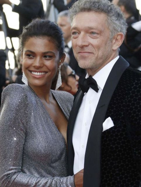 Vincent Cassel ve Tina Kunakey tatilde - Sayfa 7