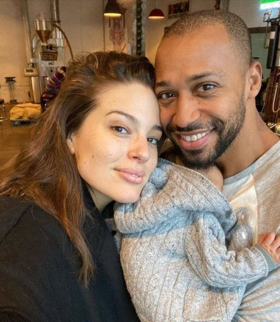 Ashley Graham'dan iddialı pozlar - Sayfa 6