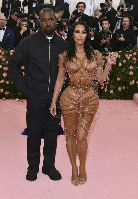Kanye West, Kim Kardashian'ı Jeffrey Star ile mi aldattı? - Sayfa 1