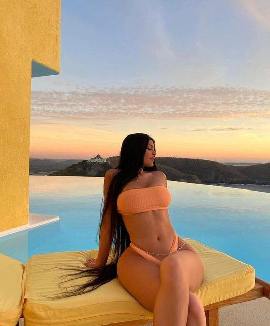 Kylie Jenner, Meksika'da - Sayfa 3