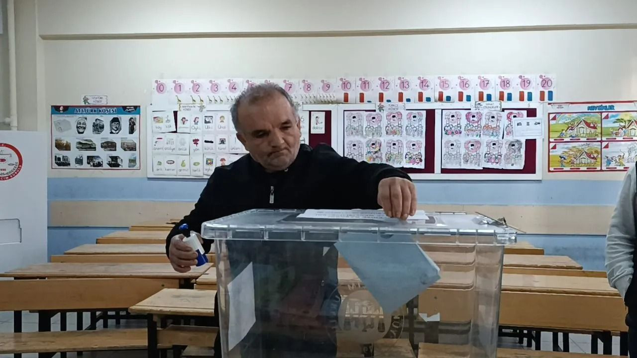 Türkiye sandık başında! İşte Türkiye'den seçim manzaraları... - Sayfa 2