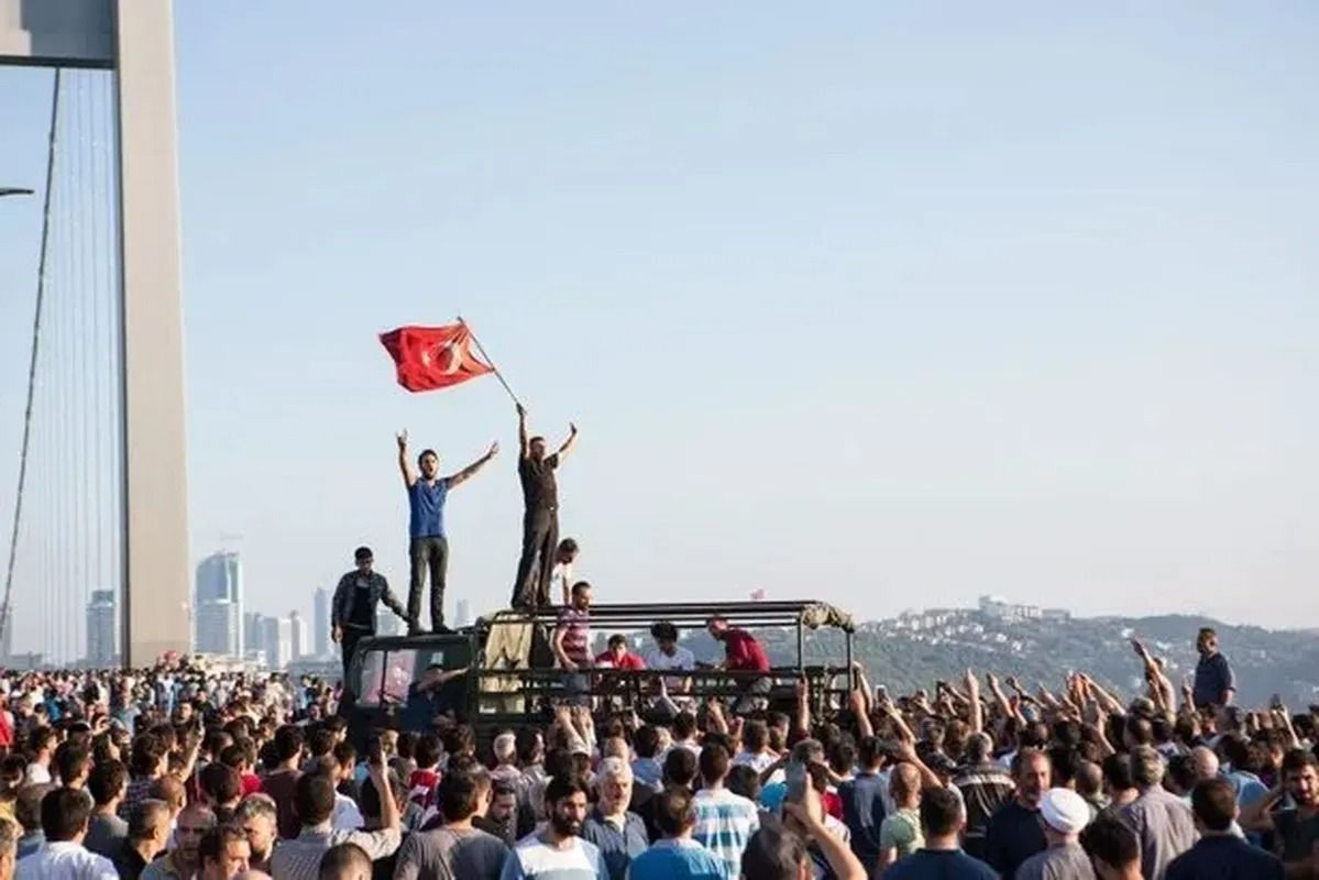 Milletin Zaferi: 15 Temmuz! Tarihi direnişin üzerinden 8 yıl geçti - Sayfa 7