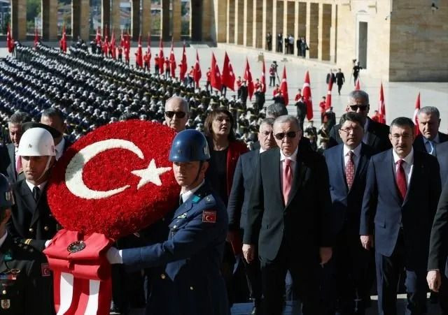 Devlet erkanı Anıtkabir'de: Erdoğan'dan, Özel Defter'e çarpıcı mesaj! - Sayfa 5