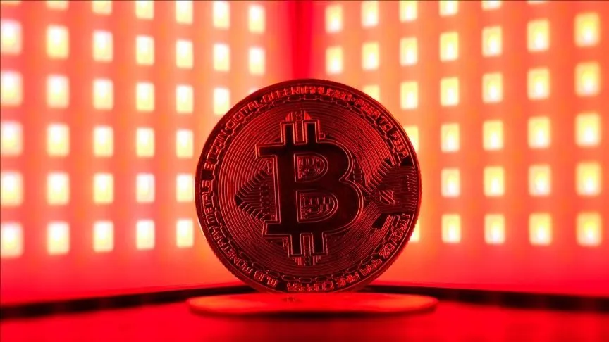 Bitcoin 85 bin doların altına geriledi: Trump’ın stratejik kripto rezervi planı endişe yarattı