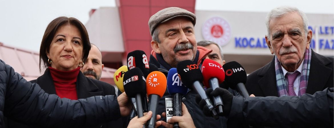 DEM Parti ilk CHP'yi ziyaret edecek! İmralı heyetinden de isimler olabilir - Sayfa 6