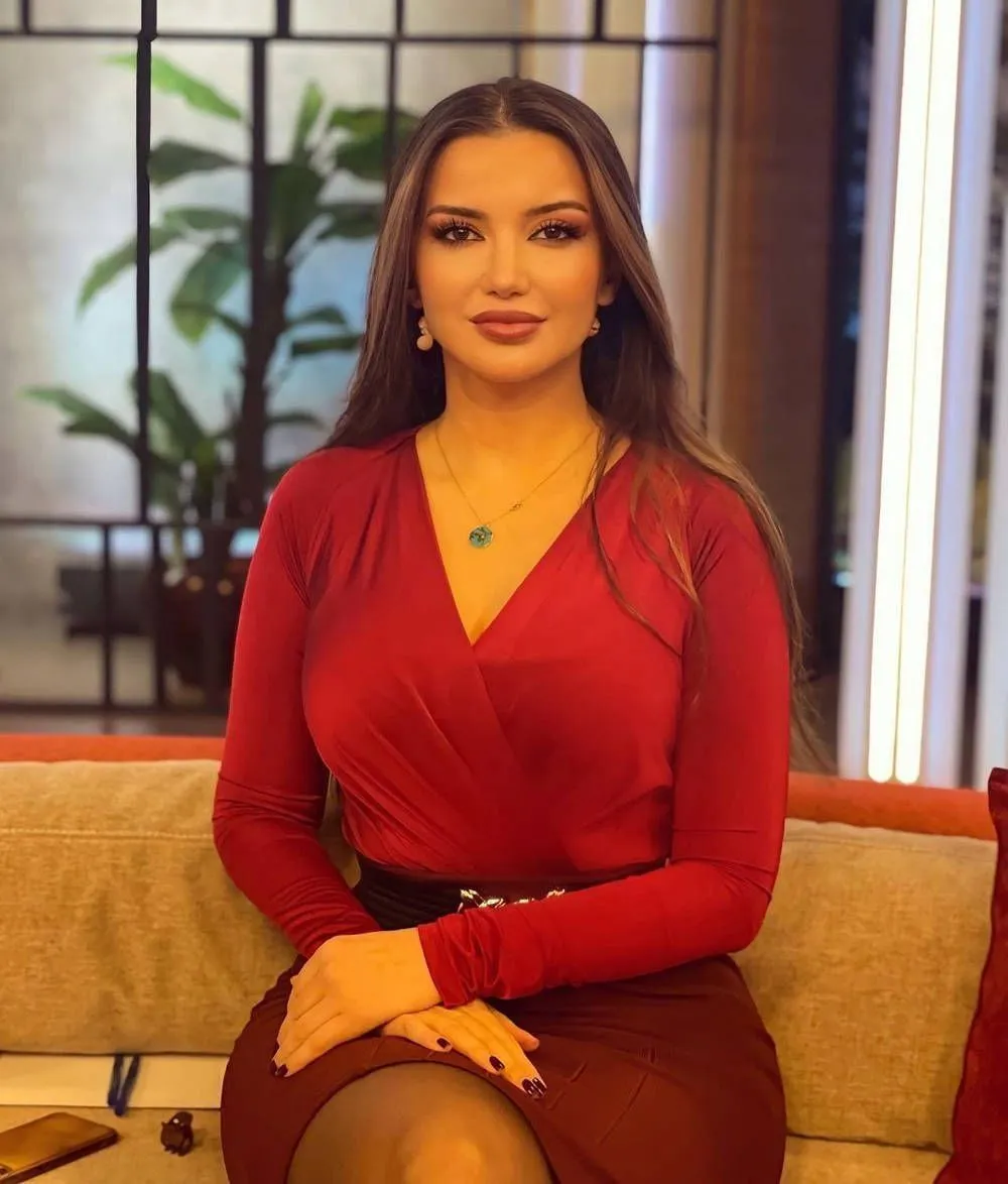 Esra Ezmeciye sorulan soru dillere düştü! "Nihat Hoca'ya sorsaydın"