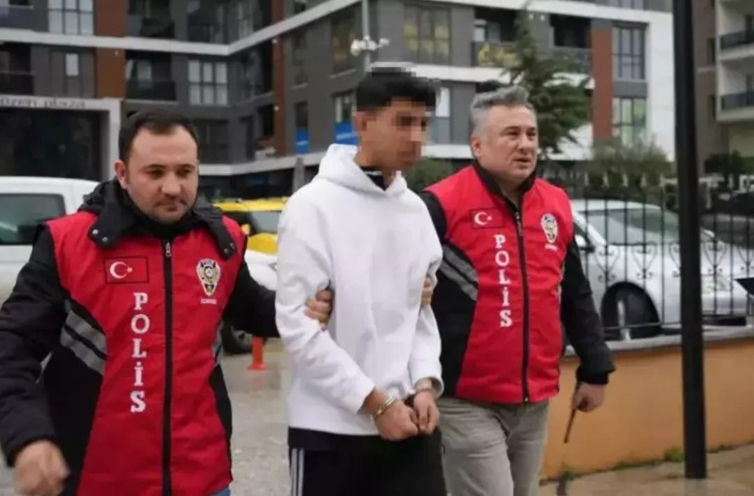 Gülden'i lise bahçesinde katletti! İşte 15 yaşındaki caninin kan donduran yazışmaları! - Sayfa 2