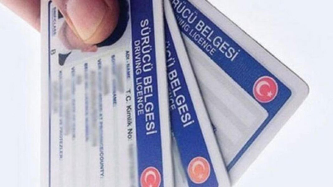 Sürücü belgeleri yenileniyor: Eski ehliyetler için son tarih  ne zaman? - Sayfa 1