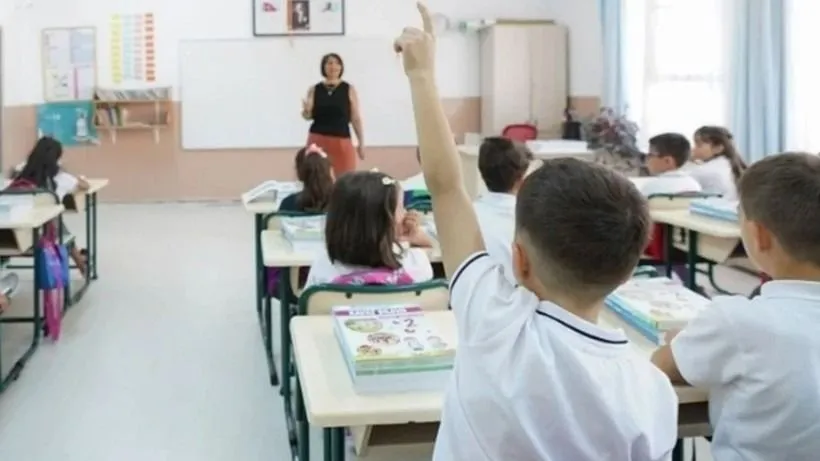 Öğrencilere 12 gün tatil sürprizi!  Takvim belli oldu