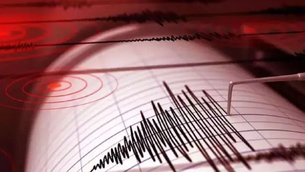 Son Dakika! Ege Deniz'nde 5.0 büyüklüğünde deprem