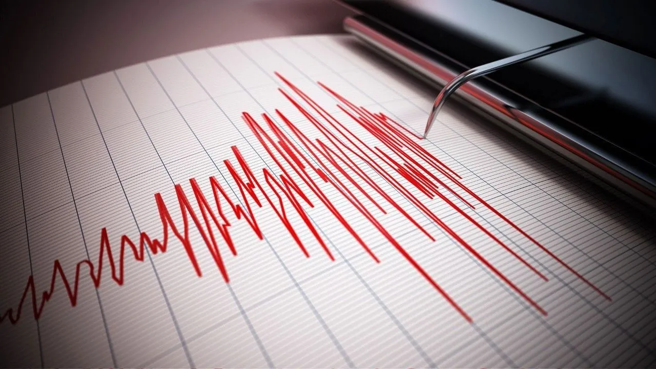 Son Dakika! Ege Deniz'nde 5.0 büyüklüğünde deprem