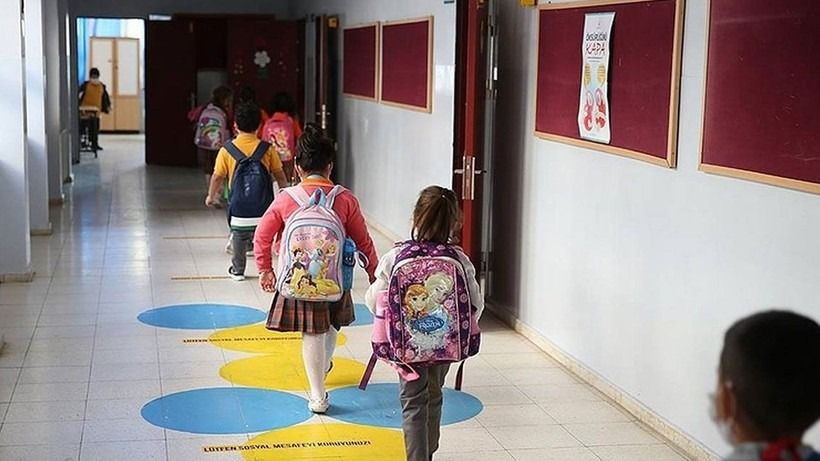 Bayramdan sonra okullar açılacak mı? Tatil haberleri kafaları karıştırdı - Sayfa 1