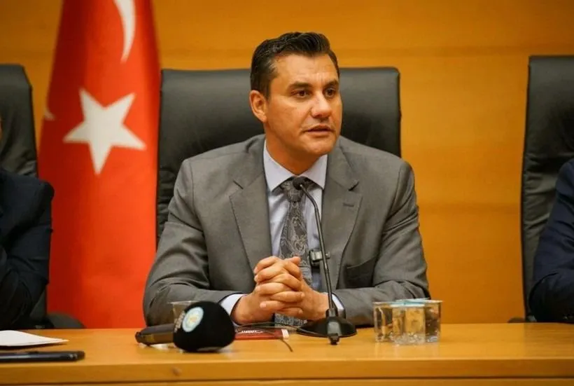 Son Dakika!  Manisa Büyükşehir Belediye Başkanı Ferdi Zeyrek hayatını kaybetti