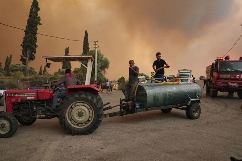 Ödemiş'te kahreden fotoğraflar: Alevlerden böyle kaçtılar - Sayfa 5