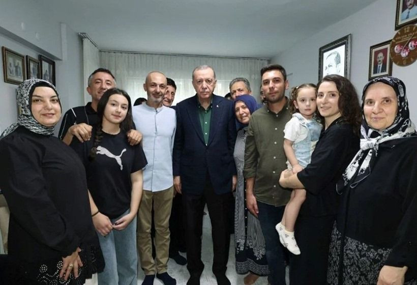 Cumhurbaşkanı Erdoğan'dan, 15 Temmuz'da iki oğlu ve damadı şehit olan Muzaffer nineye ziyaret - Sayfa 6