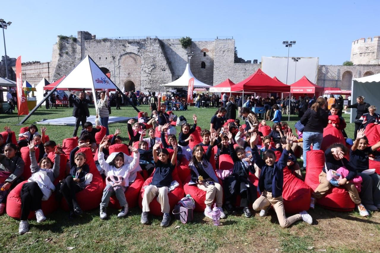Aile Festivali Yedikule Hisarı’nda tüm coşkusuyla devam ediyor - Sayfa 6