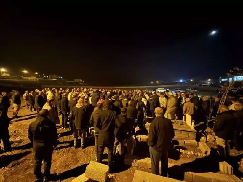 Üç kişilik Kaya ailesi başlarından vurularak öldürüldü: Komşu ‘delil karartmak’tan tutuklandı - Sayfa 6