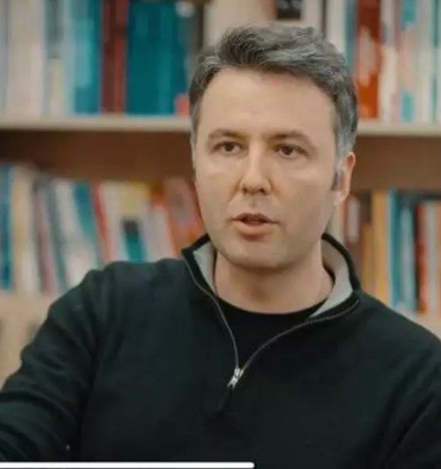 Eski Habertürk spikeri Nur Köşker’den 'Mehmet Akif Ersoy’ iddiaları: Çok uzun süreli bir taciz süreci var - Sayfa 1