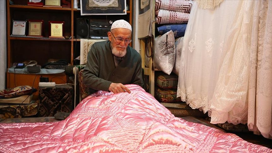 72 yıllık sadakat: İğneyle kuyu kazan değil, sevgi dokuyan Şerafettin Dede - Sayfa 3