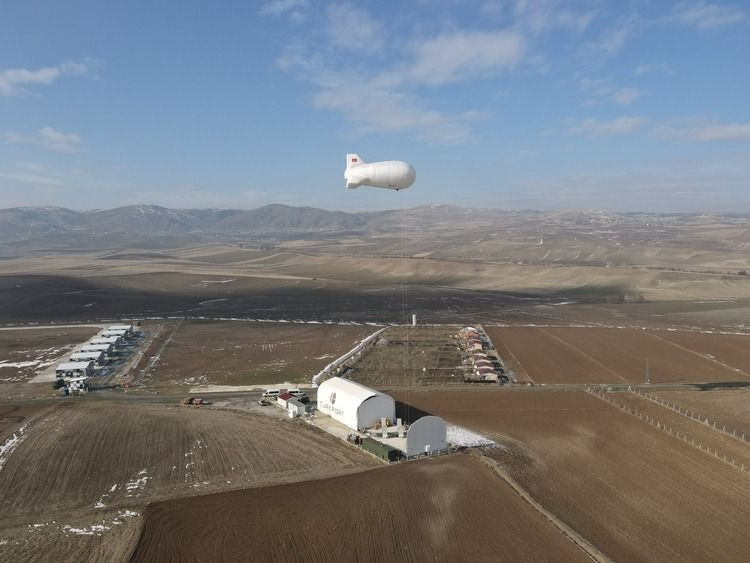 "Uçan karakol" GÖKÇERİ sınırları zorluyor - Sayfa 5