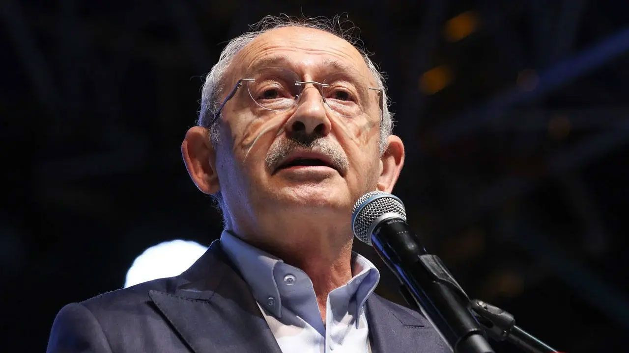 Kılıçdaroğlu 2,5 yıl sonra CHP Genel Merkezi önünde patladı: Partiyi kimler pavyon masalarına meze etti? - Sayfa 4