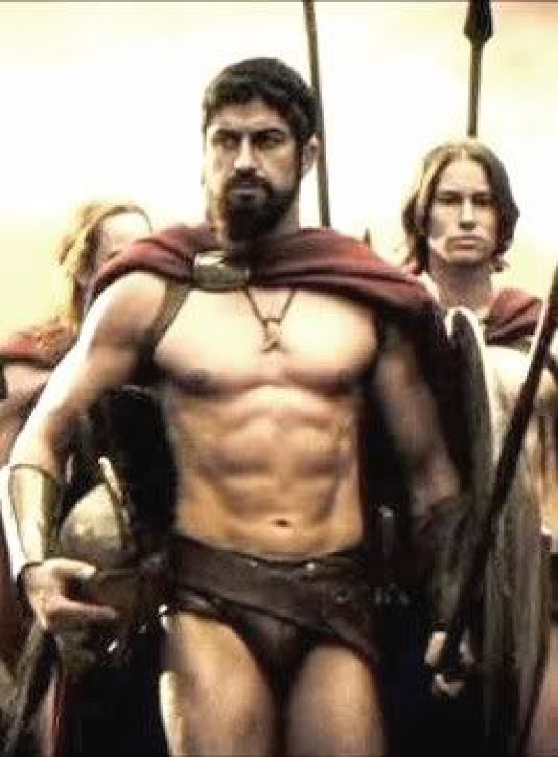 Gerard Butler  (Kral Leonidas)  motosiklet kazası geçirdi - Sayfa 9